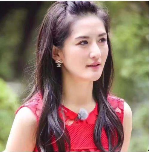 娱乐吃瓜姐谢娜是谁呀,娱乐界的“吃瓜姐”传奇人生